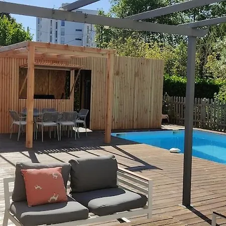 Villa Maison Familiale Climatisee Piscine *
