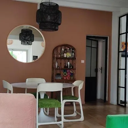 Maison Familiale Climatisee Piscine